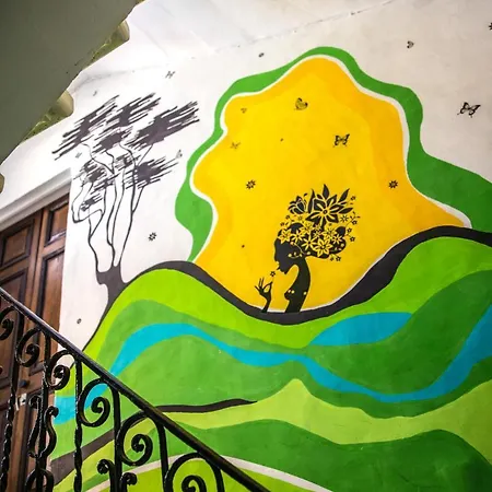 Five Trees Homestay *