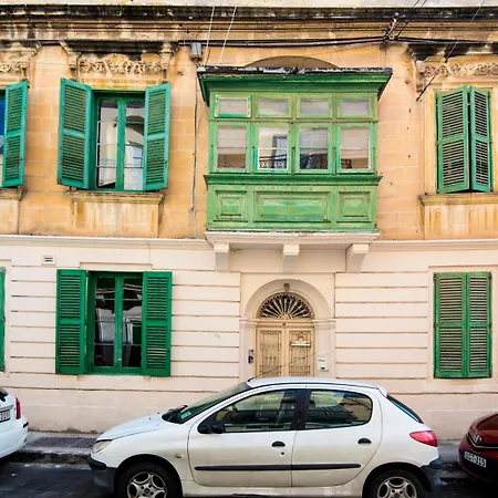 Homestay Five Trees Sliema