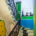 ホームステイ Five Trees