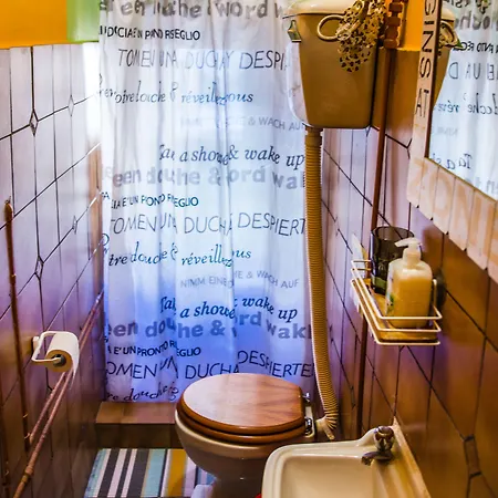 Rum i privatbostad Five Trees *